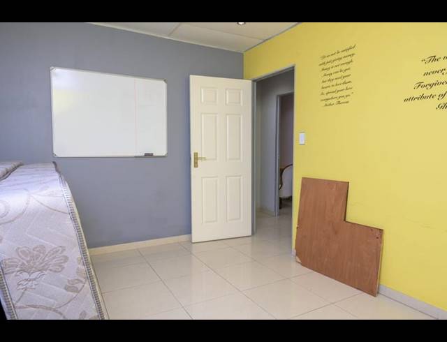 OFFICE FOR SALE IN MOUNT EDGECOMBE